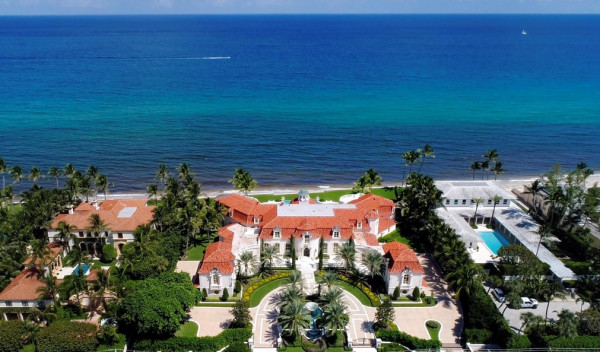 1071 North Ocean Boulevard Palm Beach FL 33480-1 with Ocean View